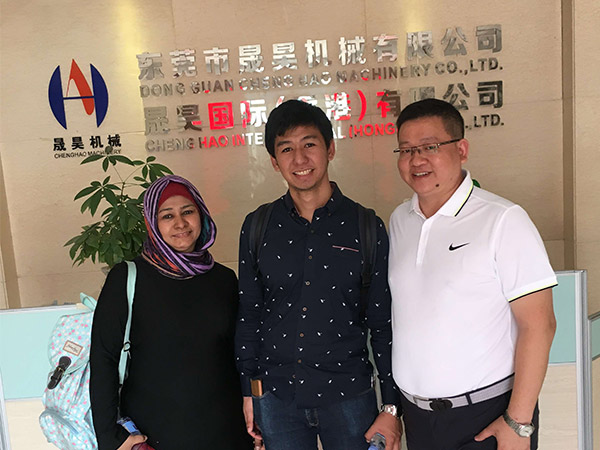 国外客户合影